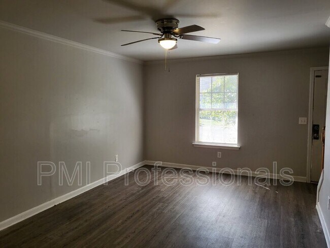 Foto del edificio - 732 East St
