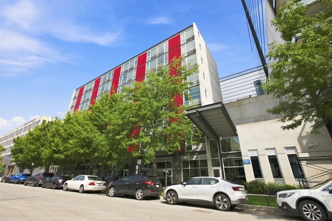 Building Photo - 1515 N Fremont St