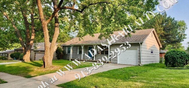 Building Photo - Beautiful 3 bed 1.5 bath home on Overland ...