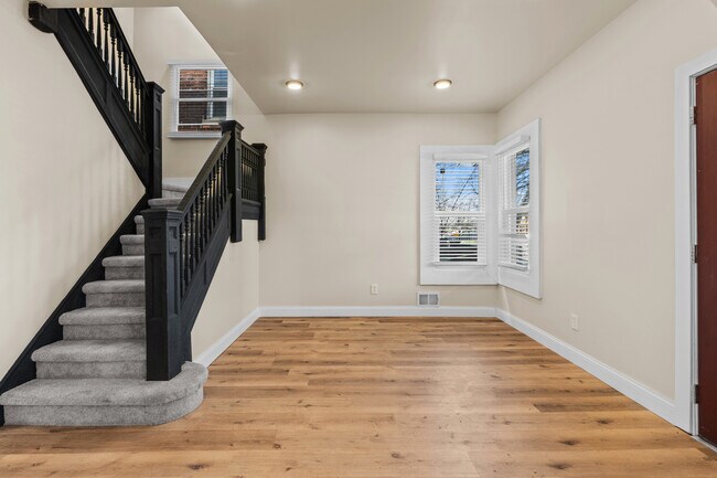 Foto del edificio - 1502 Harding St