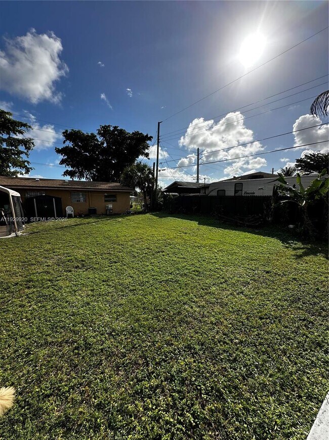 Foto del edificio - 2120 NW 4th St