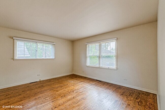 Building Photo - 148 Pleasant Ave