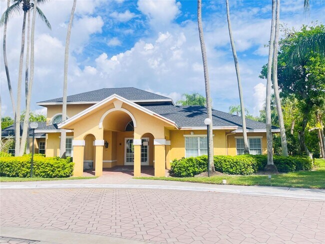 Foto del edificio - 4055 W McNab Rd