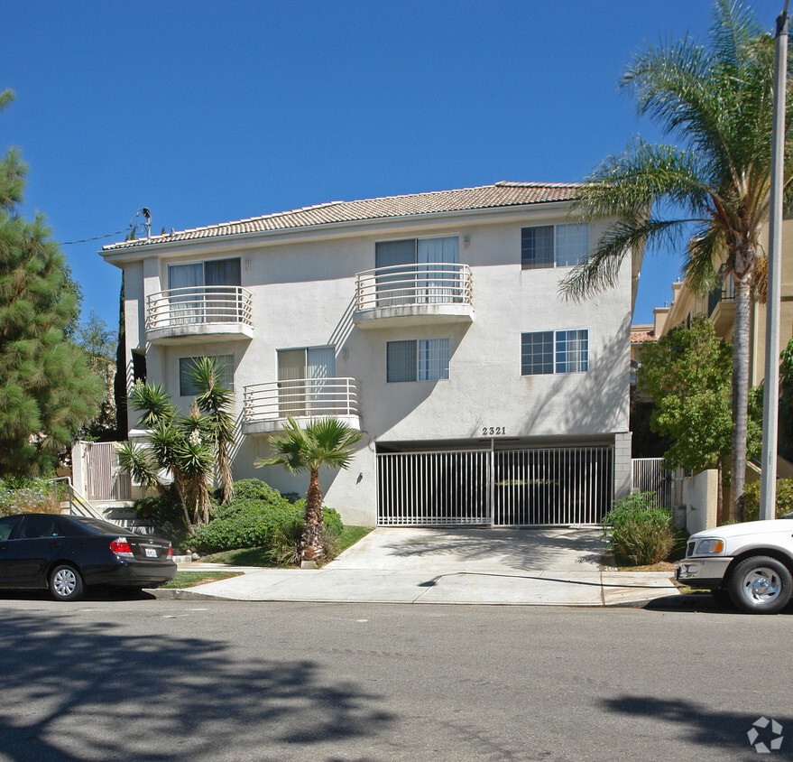 Primary Photo - 2321 Mira Vista Ave