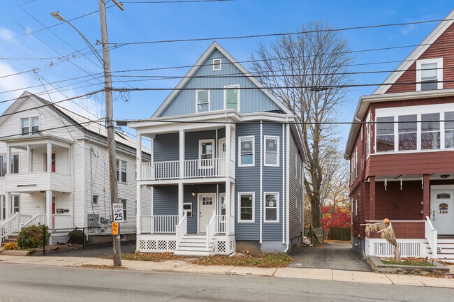 Foto del edificio - 322 Jefferson Ave