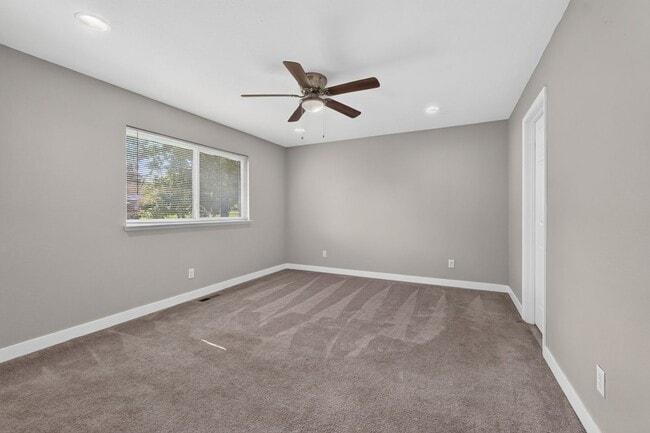 Building Photo - 3689 Whispering Woods Dr
