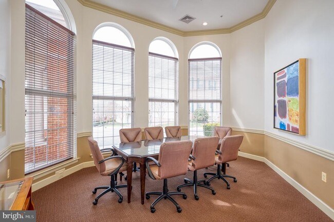 Building Photo - 557 Rhapsody Ct