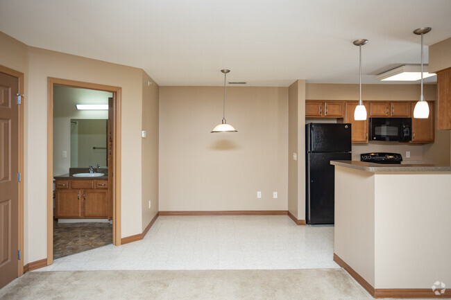 1BA, 1BA - 917 ft² - Deer Lakes Apartments