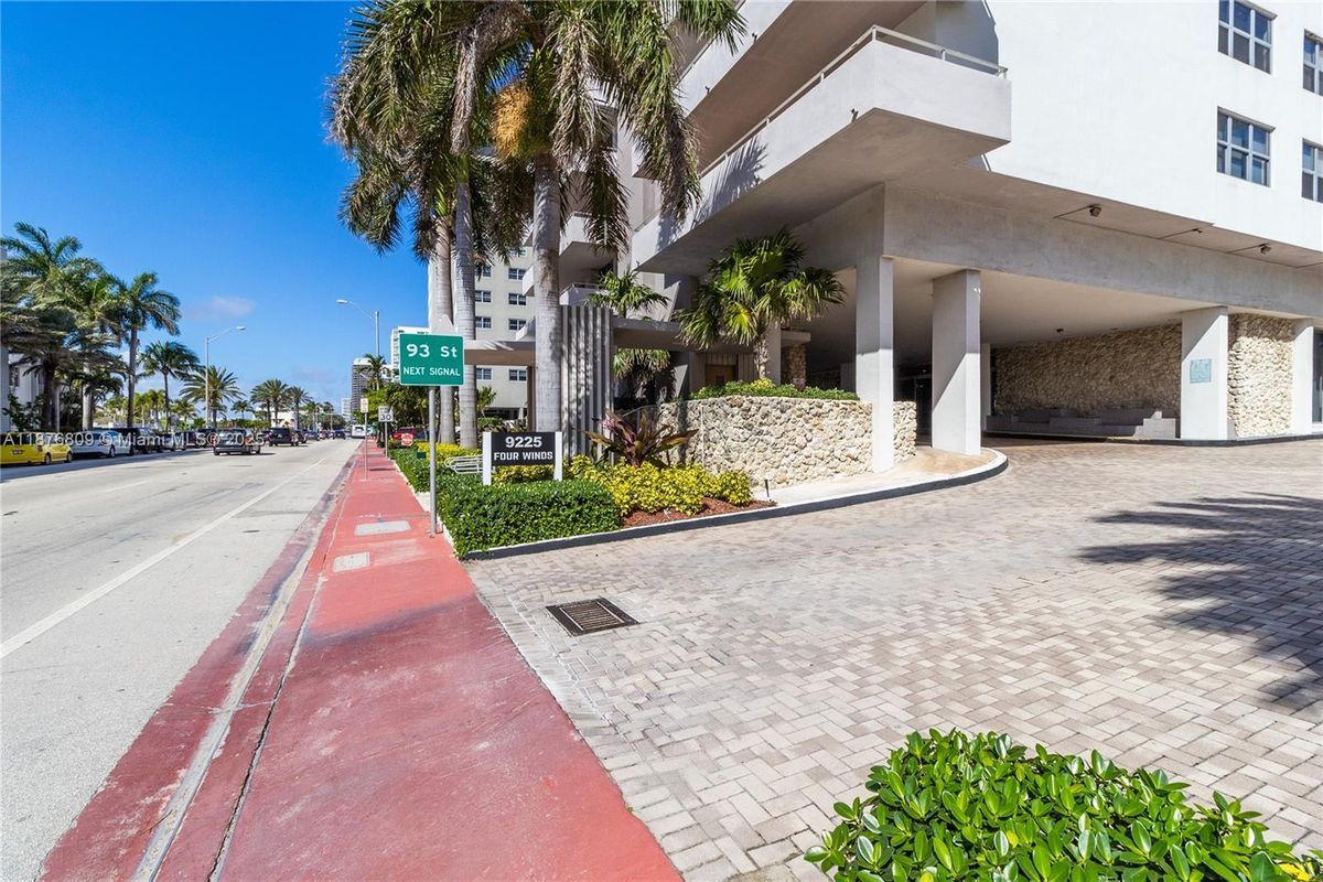 Building Photo - 9225 Collins Ave