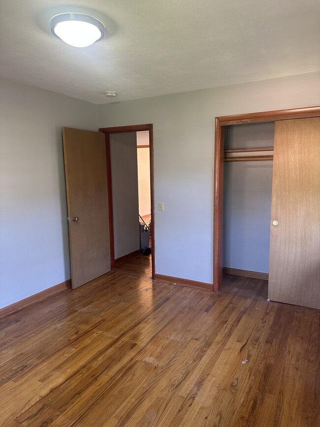 Building Photo - 315 Palomino Ln