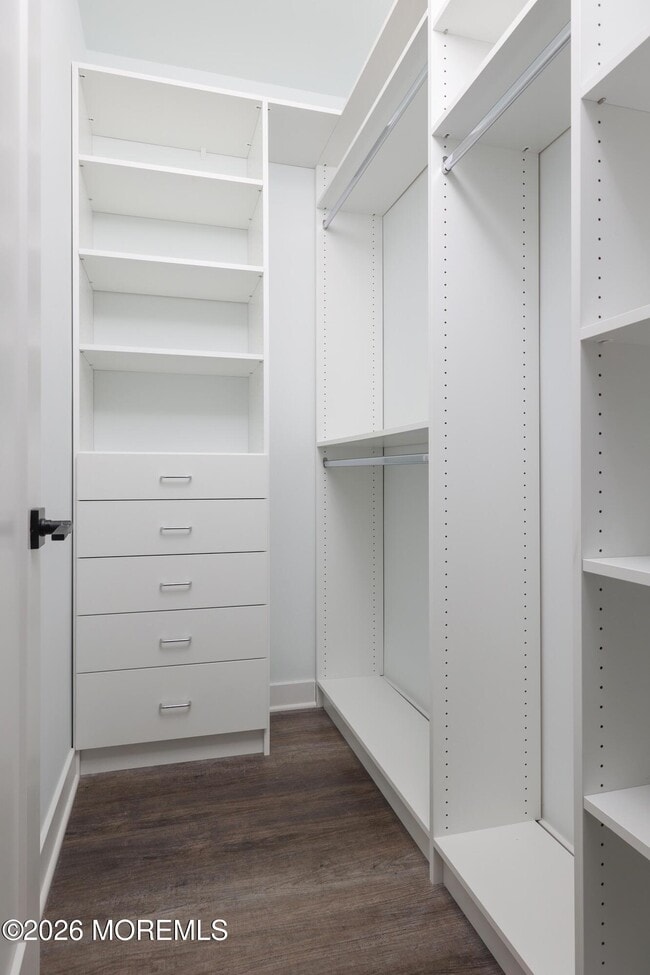 Foto del edificio - 6 West End Ct