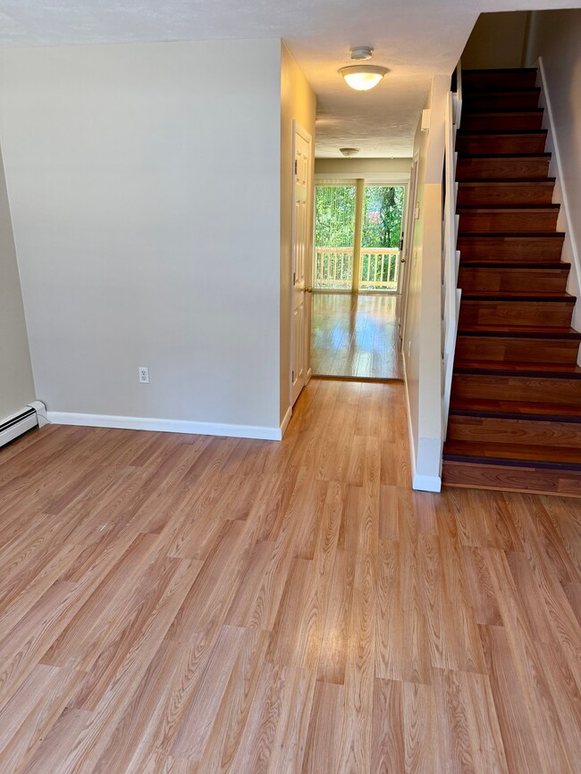 Building Photo - 730 Manton Ave