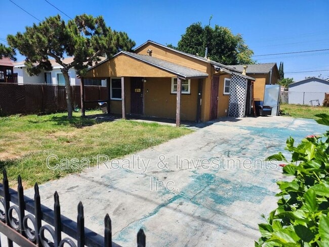 Photo - 2123 E Piru Street House