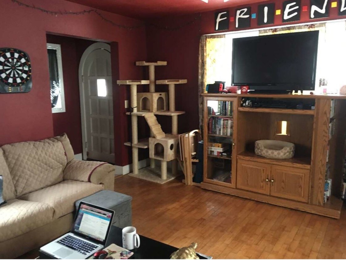 Foto del edificio - 1523 College Ave