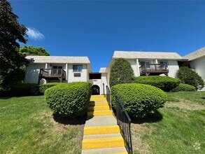 Building Photo - 21 Village Park Dr