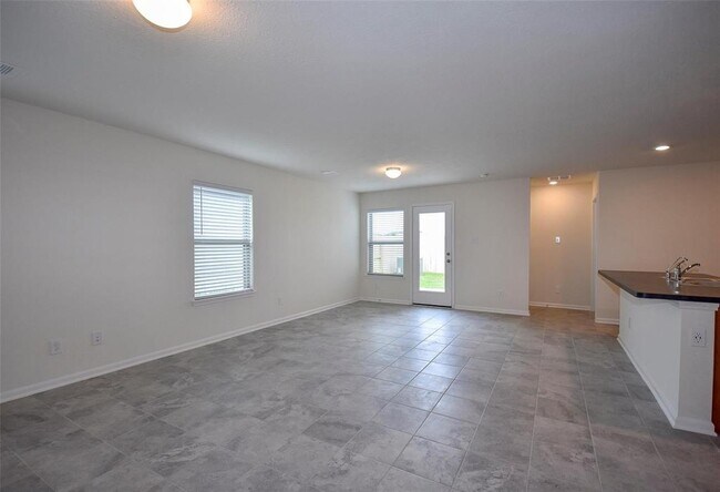 Foto del edificio - 11663 Rosewood Forest Ct