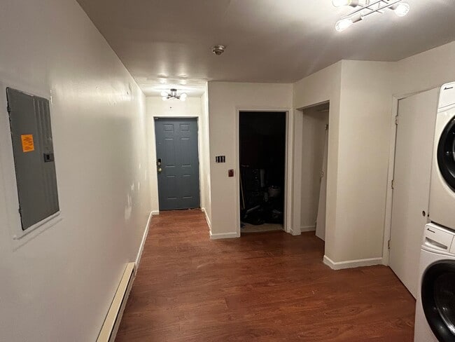 Building Photo - 926 N 63rd St