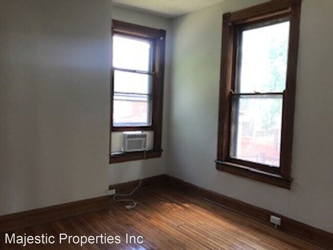 Foto del edificio - 2538 Ingleside Ave