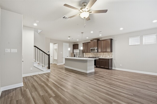 Building Photo - 4106 Split Ivy Dr