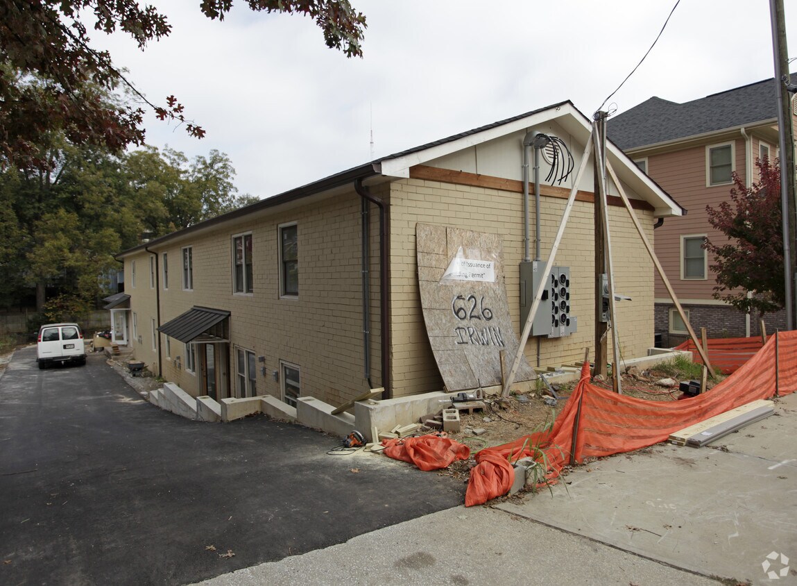 Primary Photo - 626 Irwin St
