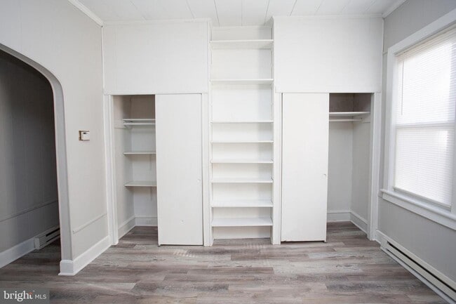 Building Photo - 402 Cinnaminson Ave