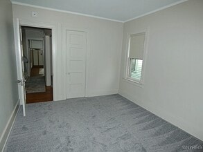 Building Photo - 135 Park St