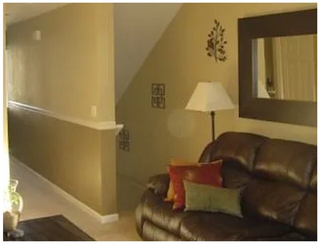 Foto del edificio - 2264 Maplewood Dr S