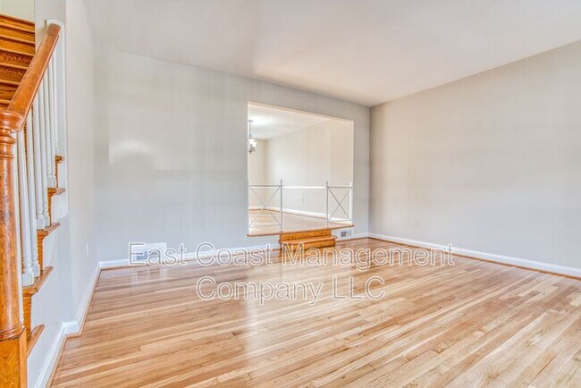 Foto del edificio - 6149 Dunroming Rd