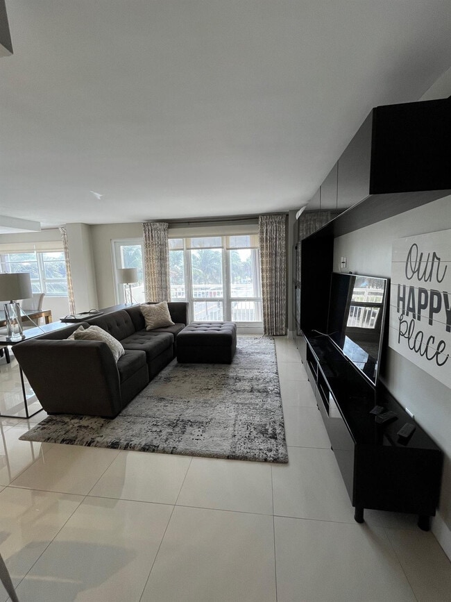 Foto del edificio - 133 N Pompano Beach Blvd