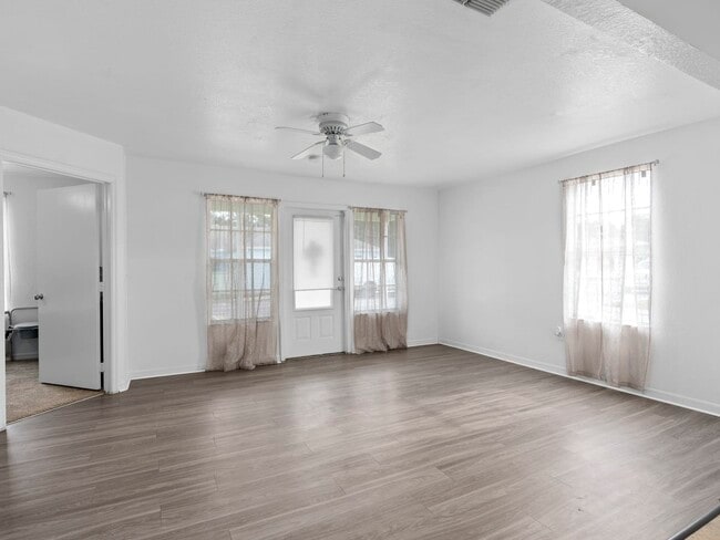 Building Photo - The Groves at Wimauma