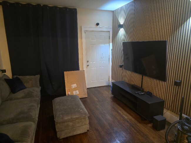 Building Photo - 3081 Philip St