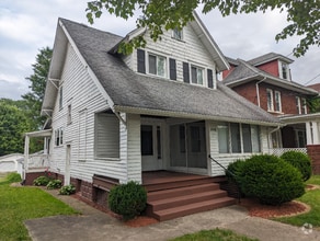 Building Photo - 2208 Highland Ave