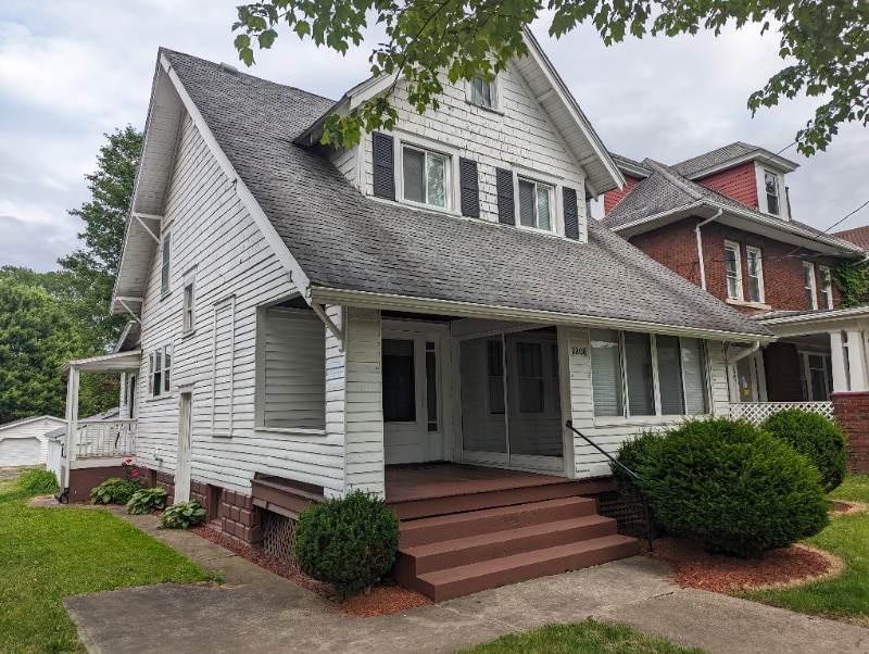 Primary Photo - 2208 Highland Ave