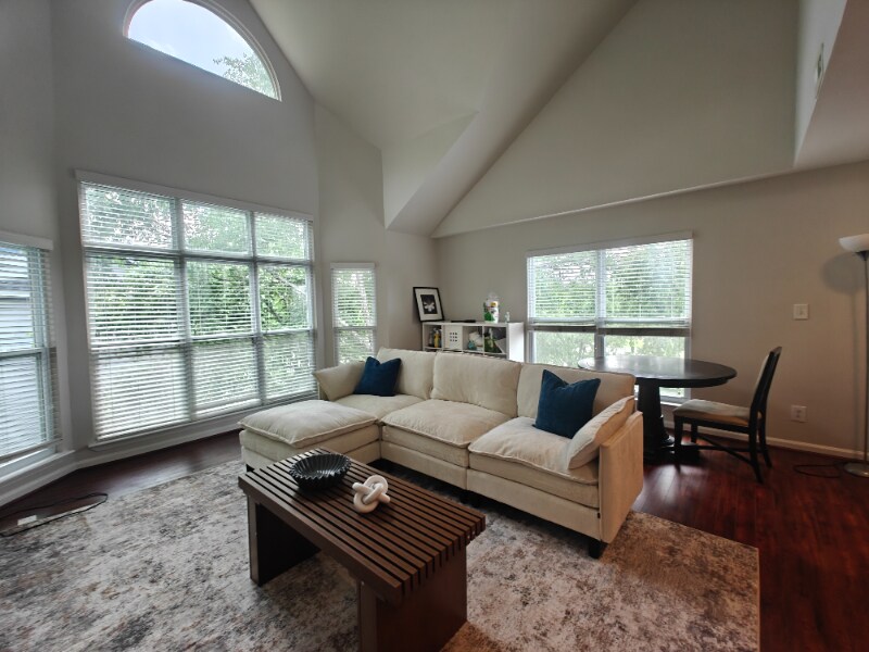 Foto principal - 521 N Graham St