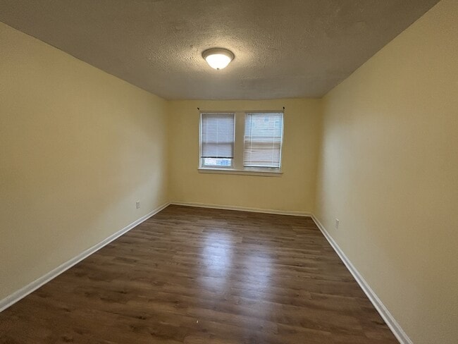 Building Photo - 4329 Halley Terrace SE