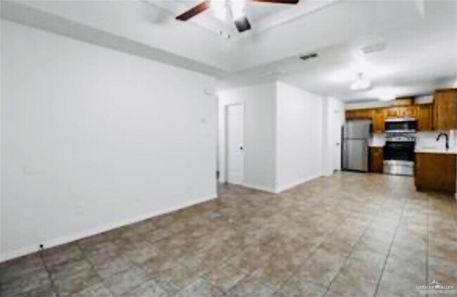 Building Photo - 10 E 19th St