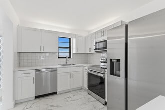 Building Photo - 9233 SW 8th St