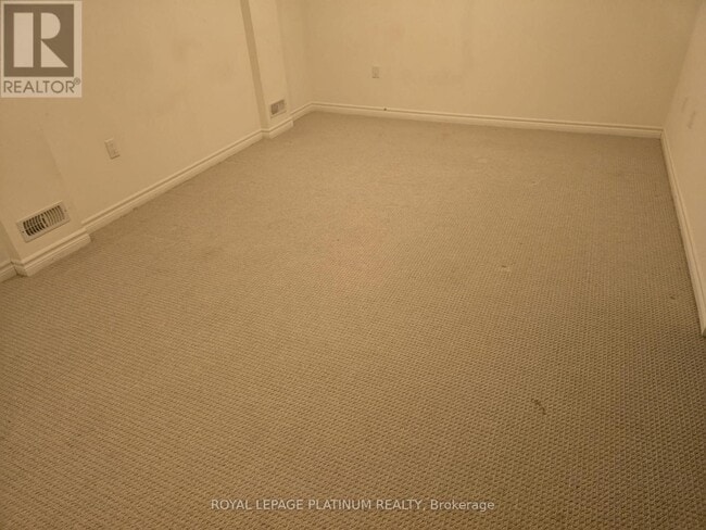 Building Photo - 21 Arlington Crescent