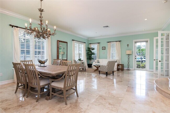 Building Photo - 514 Solar Isle Dr