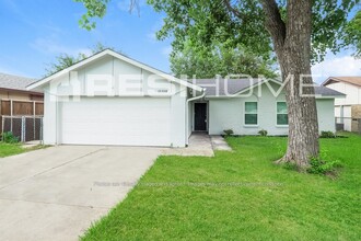 Building Photo - 12308 Spring Branch Dr