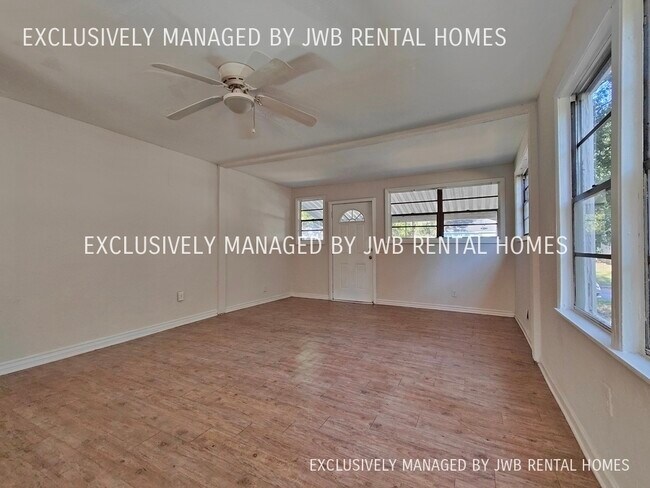 Foto del edificio - 578 61st St