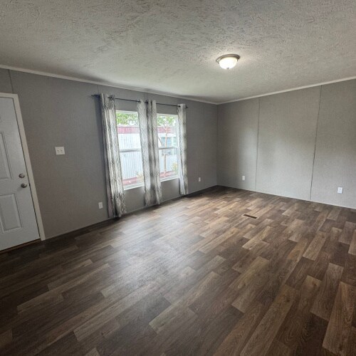 Foto del edificio - 2800 W Memorial Dr