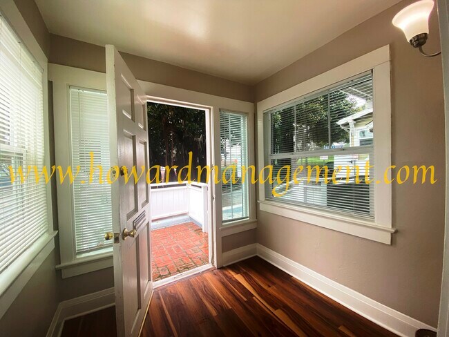 Foto del edificio - 133 Clubhouse Ave