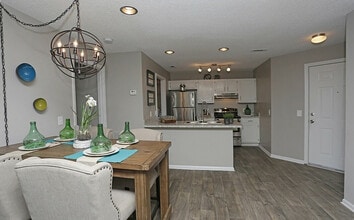 Building Photo - Caledon Apartments