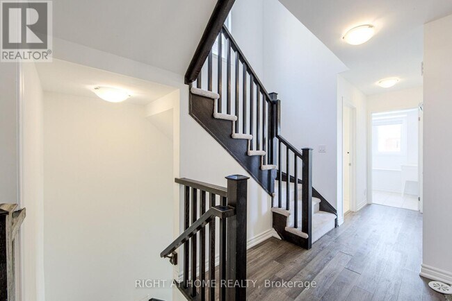 Building Photo - 1270 Wintergreen Pl