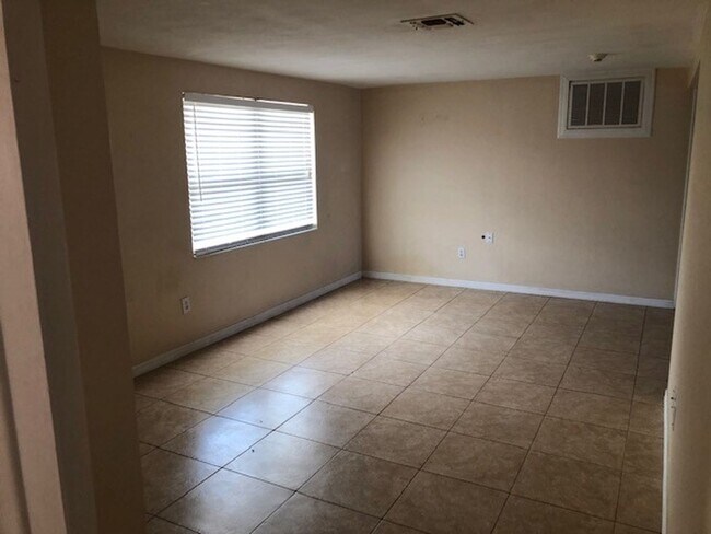 Building Photo - 3703 Bradford Drive, Holiday, Fl 34691