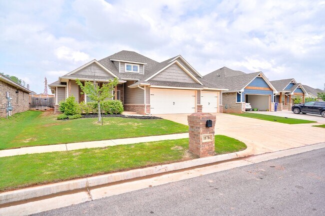 Building Photo - The Grove Home