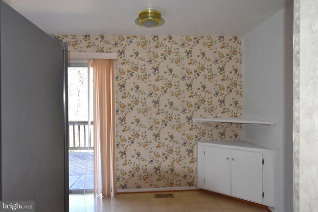 Building Photo - 2867 Schoolhouse Cir