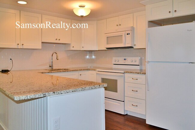 Foto del edificio - 497 Oaklawn Ave