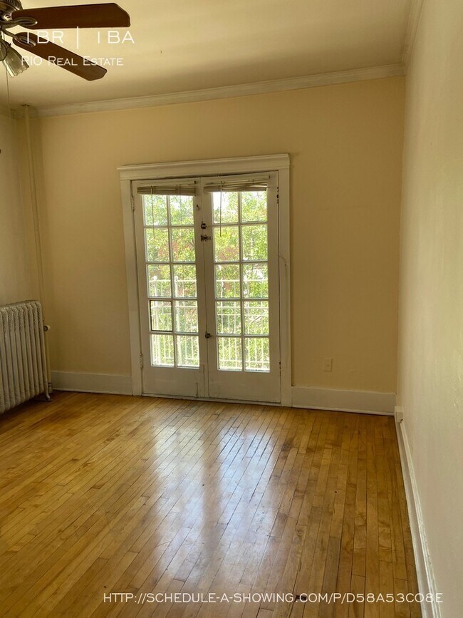 Foto del edificio - 1540 Logan St